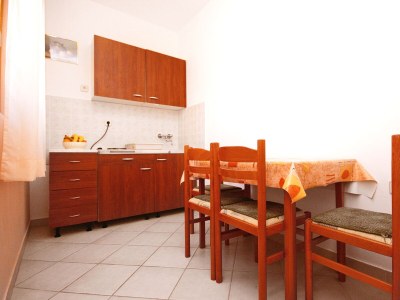 Apartment One bedroom apartment with terrace Rovanjska, Paklenica A-6209-a - Outdoor photo 14