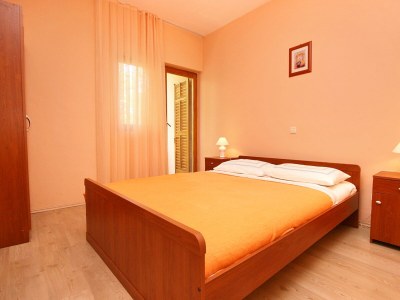 Apartment One bedroom apartment with terrace Rovanjska, Paklenica A-6209-a - Outdoor photo 17