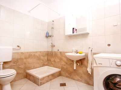 Apartment One bedroom apartment with terrace Rovanjska, Paklenica A-6209-a - Outdoor photo 19