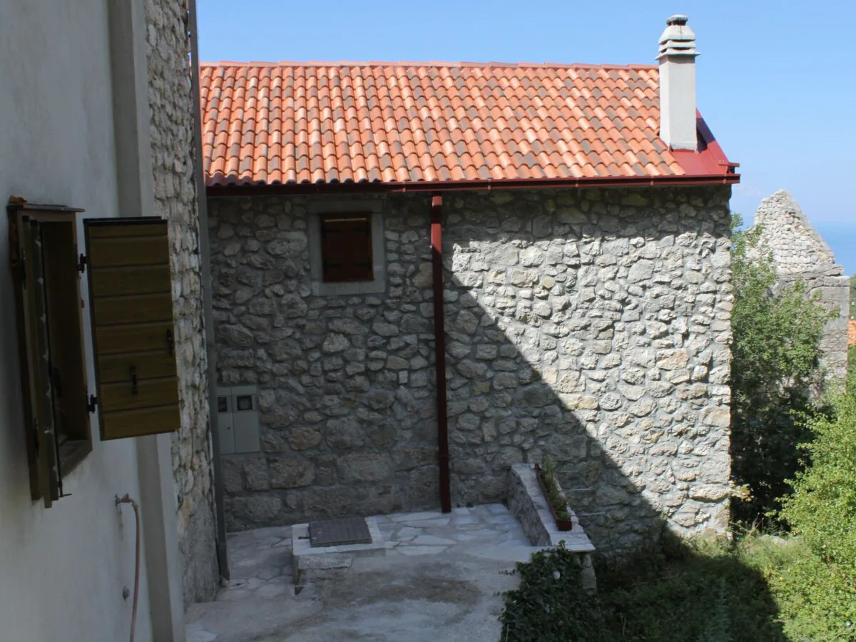 Holiday house Two bedroom house with terrace and sea view Gornji Tučepi - Podpeć, Makarska K-6915 - Outdoor photo 5