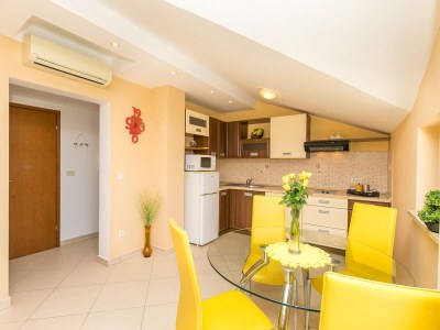 Apartment One bedroom apartment with terrace and sea view Poreč A-6923-a - Outdoor photo 8