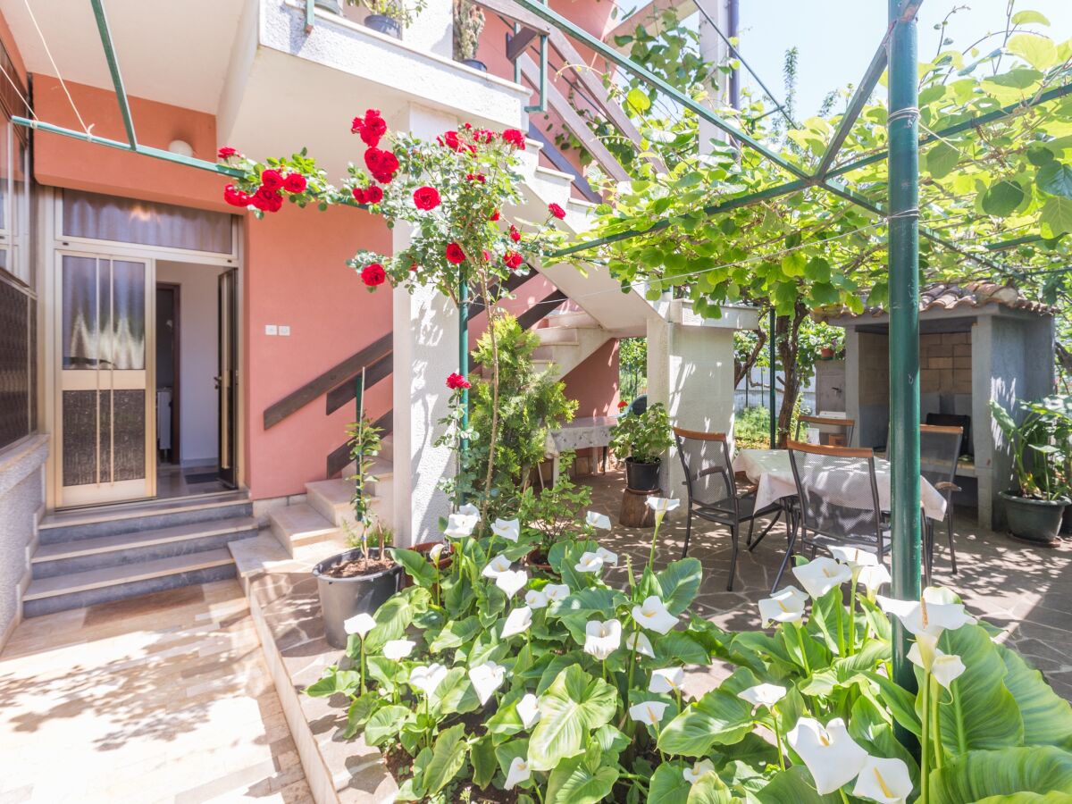 Apartment One bedroom apartment with terrace Umag A-7063-c - Outdoor photo 4