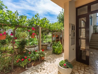 Apartment Two bedroom apartment with terrace Kukci, Poreč A-7166-a - Outdoor photo 6