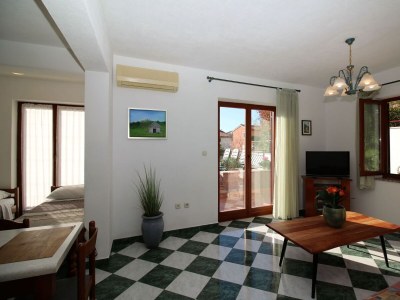 Apartment Apartments with parking space Rabac, Labin - 7429 - Outdoor photo 11