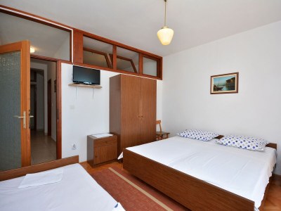 Apartment One bedroom apartment with terrace and sea view Pisak, Omiš A-7521-d - Outdoor photo 18