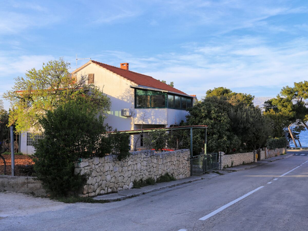 Apartment Three bedroom apartment with terrace Supetar, Brač A-7549-a - Outdoor photo 2