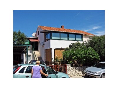 Apartment Three bedroom apartment with terrace Supetar, Brač A-7549-a - Outdoor photo 4