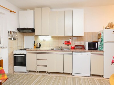 Apartment Three bedroom apartment with terrace Supetar, Brač A-7549-a - Outdoor photo 14