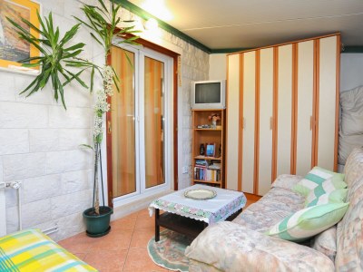 Apartment Three bedroom apartment with terrace Supetar, Brač A-7549-a - Outdoor photo 18