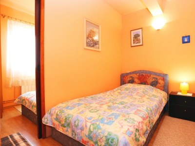 Apartment Three bedroom apartment with terrace Supetar, Brač A-7549-a - Outdoor photo 23