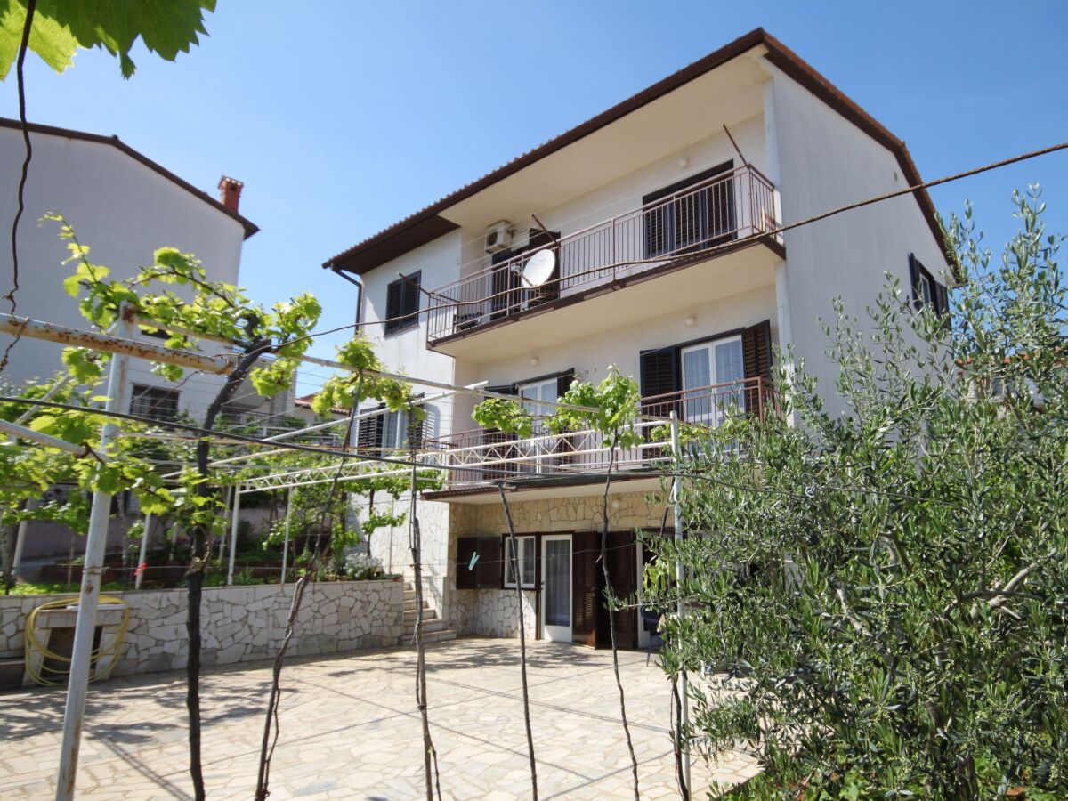 Apartment One bedroom apartment with terrace Pula A-7647-c - Outdoor photo 2