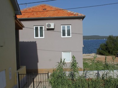 Apartment Two bedroom apartment with terrace and sea view Neviđane, Pašman A-8453-d - Outdoor photo 4