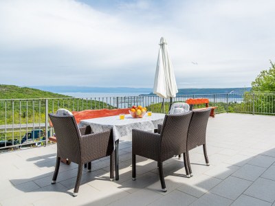 Apartment Two bedroom apartment with terrace and sea view Brseč, Opatija A-7796-b - Outdoor photo 26