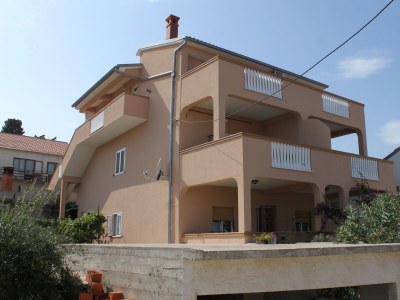 Apartment Two bedroom apartment with terrace and sea view Tkon, Pašman A-8455-a - Outdoor photo 4