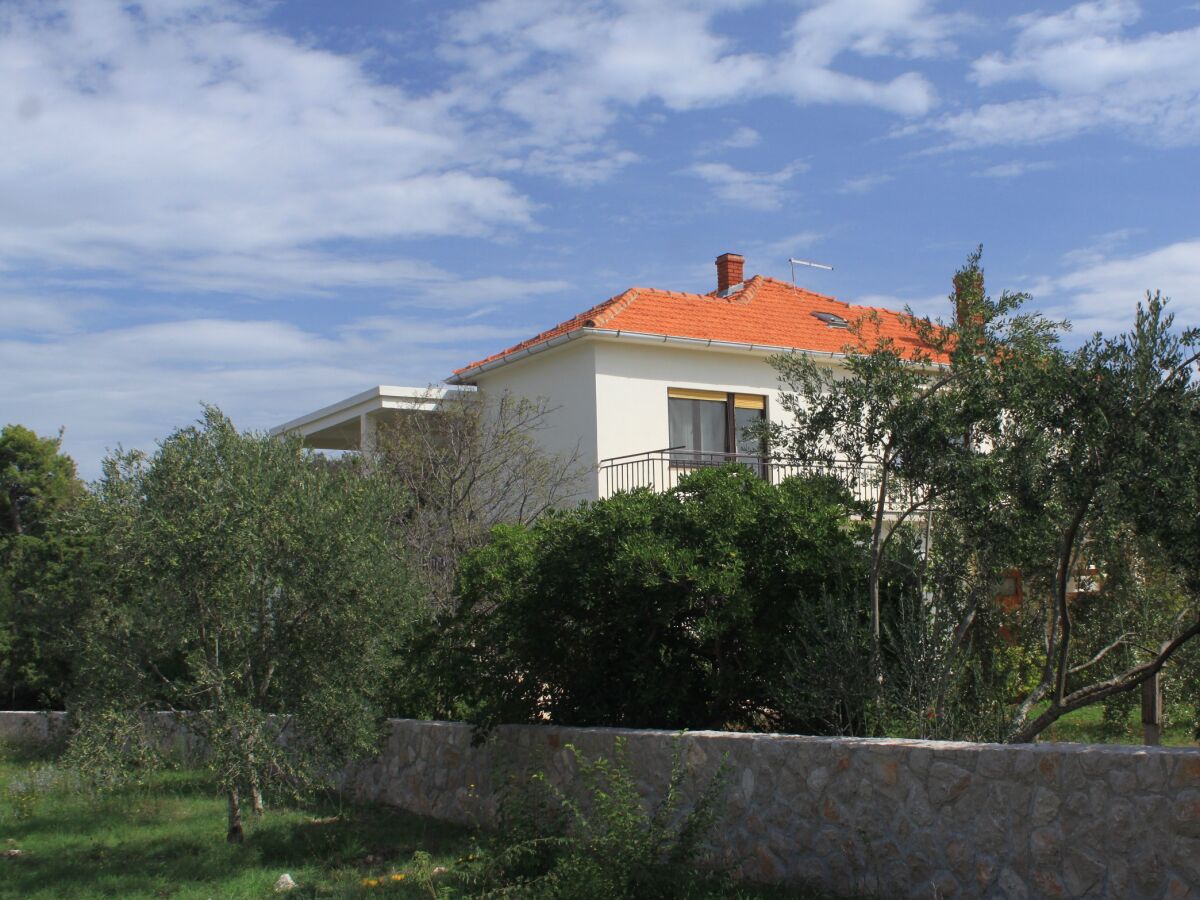 Apartment Three bedroom apartment with terrace and sea view Ugljan A-8493-a - Outdoor photo 5