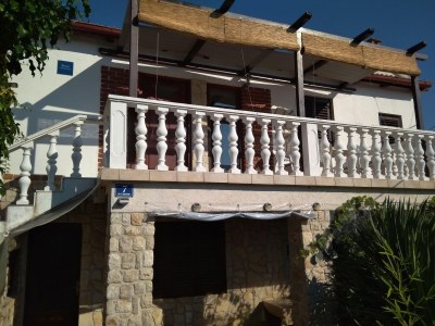 Apartment One bedroom apartment with terrace and sea view Ugljan A-8527-a - Outdoor photo 2