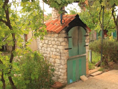 Apartment One bedroom apartment with terrace and sea view Ugljan A-8527-a - Outdoor photo 3