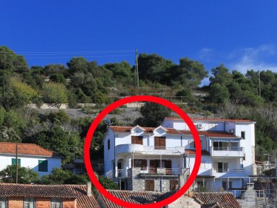 Apartment Two bedroom apartment with terrace and sea view Stomorska, Šolta A-8650-a in Stomorska - Apartment