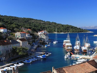 Apartment Two bedroom apartment with terrace and sea view Stomorska, Šolta A-8650-a - Outdoor photo 23