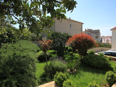 Apartment One bedroom apartment with terrace and sea view Trogir A-8683-a - Outdoor photo 4