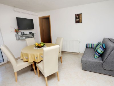 Apartment One bedroom apartment with terrace and sea view Trogir A-8683-a - Outdoor photo 20