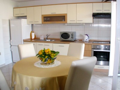 Apartment One bedroom apartment with terrace and sea view Trogir A-8683-a - Outdoor photo 24