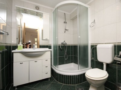 Apartment One bedroom apartment with terrace and sea view Trogir A-8683-a - Outdoor photo 29