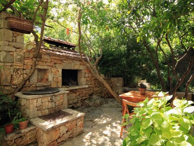 Apartment One bedroom apartment with balcony Jelsa, Hvar A-8750-a - Outdoor photo 20