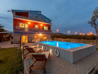 Holiday house Four-bedroom house with terrace Opuzen, Neretva Delta - Ušće Neretve K-8818 - Outdoor photo 2