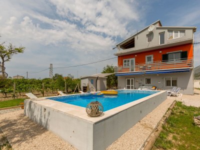 Holiday house Four-bedroom house with terrace Opuzen, Neretva Delta - Ušće Neretve K-8818 - Outdoor photo 4