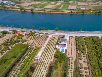 Holiday house Four-bedroom house with terrace Opuzen, Neretva Delta - Ušće Neretve K-8818 - Outdoor photo 7