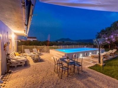 Holiday house Four-bedroom house with terrace Opuzen, Neretva Delta - Ušće Neretve K-8818 - Outdoor photo 8