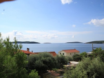 Apartment Two bedroom apartment with terrace and sea view Milna, Vis A-8895-a - Outdoor photo 34