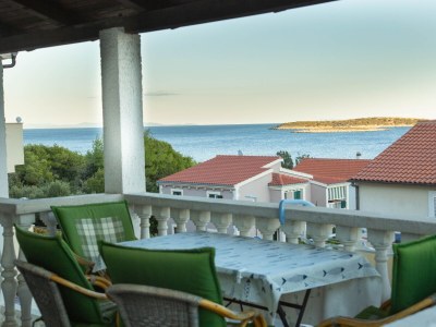 Apartment Two bedroom apartment with terrace and sea view Milna, Vis A-8895-a - Outdoor photo 35