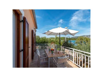 Apartment Two bedroom apartment near beach Kneža, Korčula A-9168-c in Racisce - Apartment