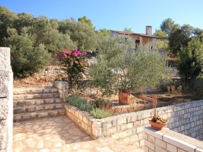 Apartment Two bedroom apartment near beach Cove Stratinčica, Korčula A-9264-a - Outdoor photo 7