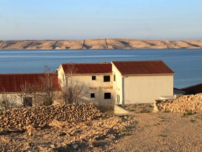 Apartment One bedroom apartment near beach Kustići, Pag A-9381-d - Outdoor photo 2