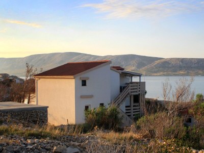 Apartment One bedroom apartment near beach Kustići, Pag A-9381-d - Outdoor photo 4