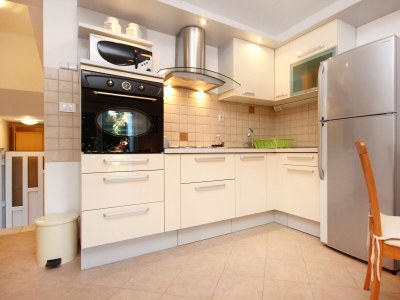 Apartment Two bedroom apartment near beach Mavarštica, Čiovo A-9432-b - Outdoor photo 19