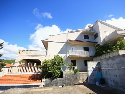 Apartment Two bedroom apartment with terrace and sea view Zavalatica, Korčula A-9690-c - Outdoor photo 4