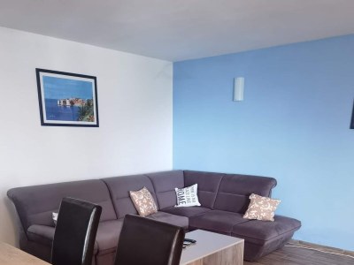 Apartment Two bedroom apartment with terrace and sea view Zavalatica, Korčula A-9690-c - Outdoor photo 12