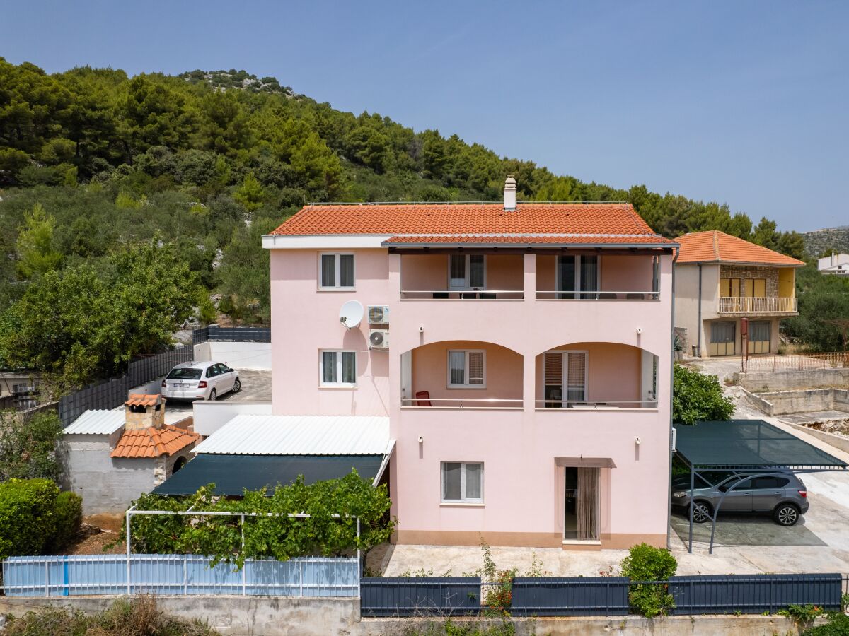 Apartment Apartments by the sea Poljica, Trogir - 11103 - Apartments by the sea Poljica, Trogir - 11103 - Outdoor photo 4