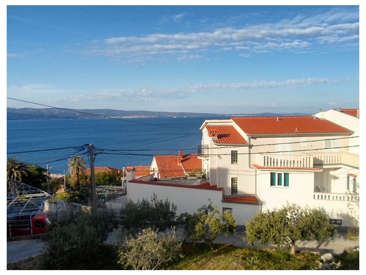 Apartment Studio flat with terrace and sea view Mali Rat, Omiš AS-10014-a