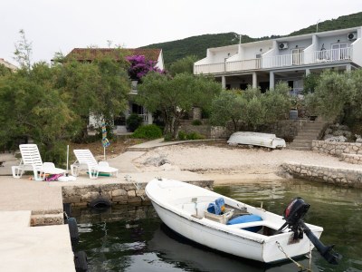 Apartment One bedroom apartment near beach Žuronja, Pelješac A-10137-b - Outdoor photo 4