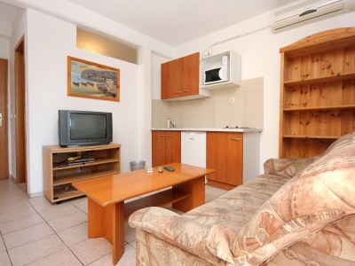 Apartment Two bedroom apartment with terrace and sea view Orebić, Pelješac A-10166-d - Outdoor photo 11