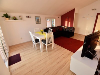 Apartment Two bedroom apartment with terrace and sea view Rtina - Miletići, Zadar A-11548-a - Outdoor photo 5