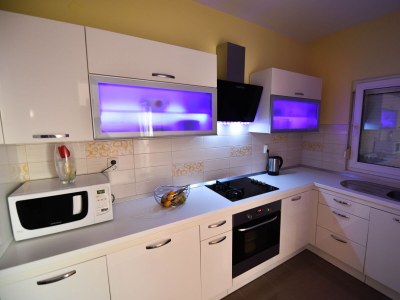 Apartment Two bedroom apartment with terrace and sea view Rtina - Miletići, Zadar A-11548-a - Outdoor photo 9