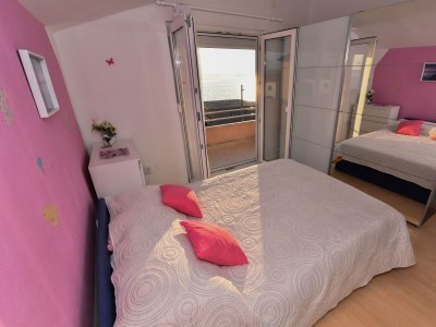 Apartment Two bedroom apartment with terrace and sea view Rtina - Miletići, Zadar A-11548-a - Outdoor photo 11