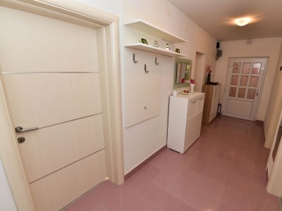 Apartment Two bedroom apartment with terrace and sea view Rtina - Miletići, Zadar A-11548-a - Outdoor photo 18