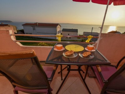 Apartment Two bedroom apartment with terrace and sea view Rtina - Miletići, Zadar A-11548-a - Outdoor photo 21